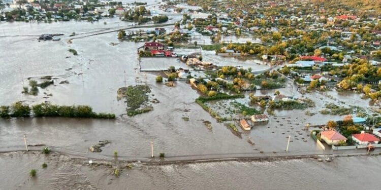 Cod galben de inundații în mai multe zone! Risc de viituri pe râuri!