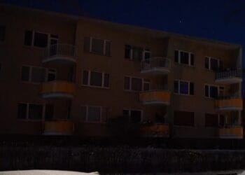 Gerul lasă peste 11.000 de locuințe fără curent. Consum de gaze estimat să crească cu 20%!