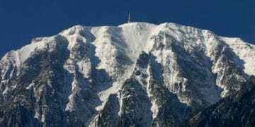 Tânăr de 21 de ani dat dispărut în munți! Poliția cere ajutorul cetățenilor!