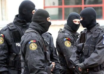 Captură majoră de droguri! Doi bărbați reținuți cu peste 4 kilograme de substanțe de mare risc