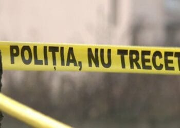 Accident mortal! Un șofer de 50 de ani a murit după ce a intrat cu mașina într-un copac