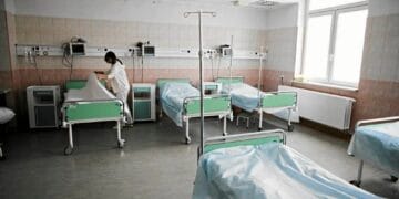 Un tânăr a distrus un local și ajunge la psihiatrie!