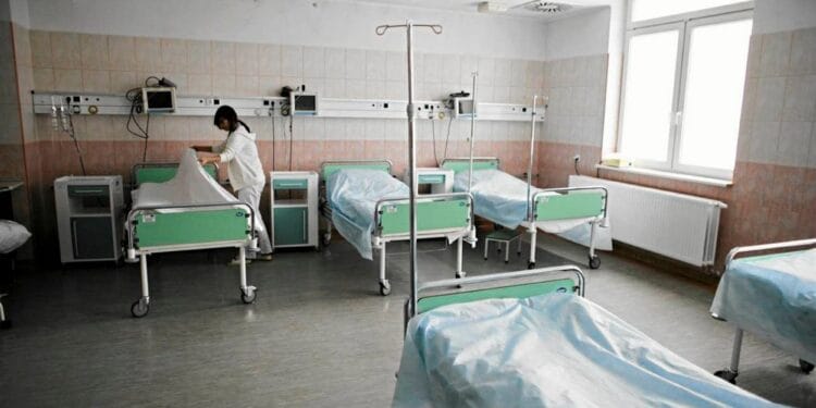 Un tânăr a distrus un local și ajunge la psihiatrie!