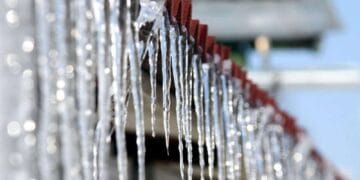 Gerul pune stăpânire pe România! Nopți cu până la -20 de grade și risc de polei!