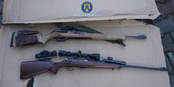 VIDEO. Arme și muniție descoperite la percheziții! Dosar penal pentru braconaj și nerespectarea regimului armelor!