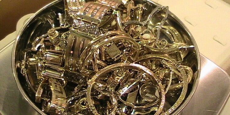 Rețea de contrabandă cu bijuterii, destructurată! Aur și argint de peste 1,5 milioane de lei, aduse ilegal în țară!