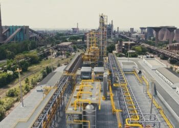 Încă un combinat se va vinde! Bătălie internațională! 13 investitori, miză de aproape 700 de milioane de euro și salvarea a 3.000 de locuri de muncă!