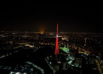 România se aprinde în roșu pentru 112. Peste 140 de clădiri marchează Ziua Europeană a Numărului Unic de Urgență