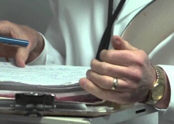 Fraude în lanț în spitale și clinici! CNAS recuperează 110 milioane de lei și pregătește controale „ca la Interne”