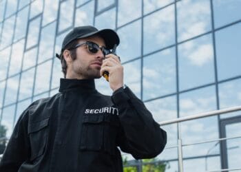 ANAF declanșează controale în forță în domeniul pazei: 62 de firme verificate pentru evaziune și muncă la negru