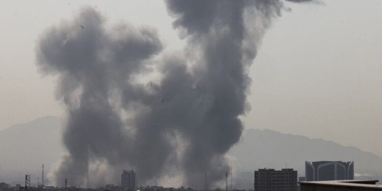 Atac în plină zi asupra Teheranului! Israelul lovește, Trump confirmă implicarea SUA!