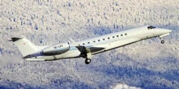 Măsuri de urgență activate! Avion HiSky cu problemă de presurizare se întoarce la București!