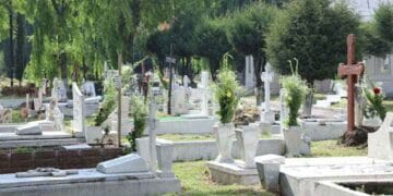 Decizie fără precedent!150 de morminte ale decedaților de COVID, redeschise după 5 ani!