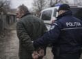 Bărbat reținut după ce ar fi amenințat cu moartea un consătean