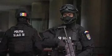 Dealer prins cu „cristal” în mașină! 232 de grame de droguri de mare risc, descoperite în flagrant!