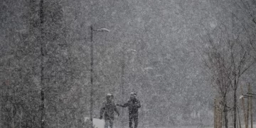 Iarna își intră în drepturi! Ninsori, viscol și ger de până la -15 grade în următoarele zile