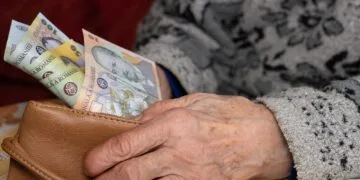 Ajutor mai mare pentru pensionari în 2026! Cine primește până la 1.000 de lei și când intră banii