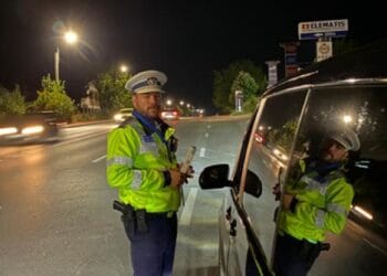 Șoferi iresponsabili, trași pe dreapta! Femeie prinsă la volan cu permisul suspendat. Bărbați depistați băuți la volan!