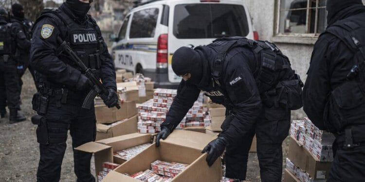 Percheziții ample într-un dosar de contrabandă cu țigarete!