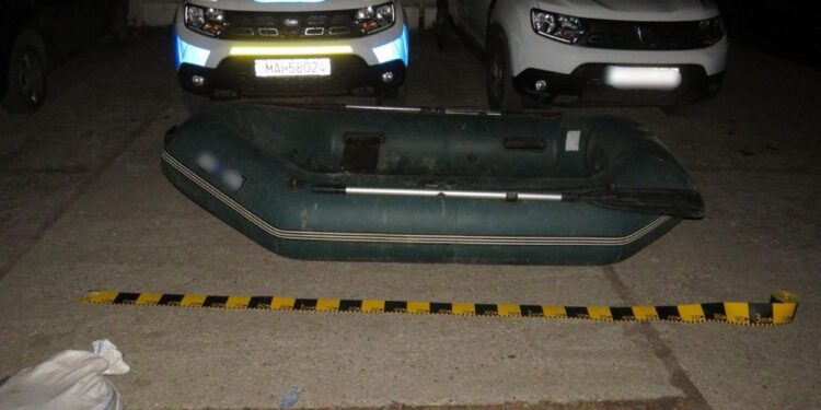 FLAGRANT! Braconieri depistați cu 55 de kilograme de pește și echipamente ilegale!