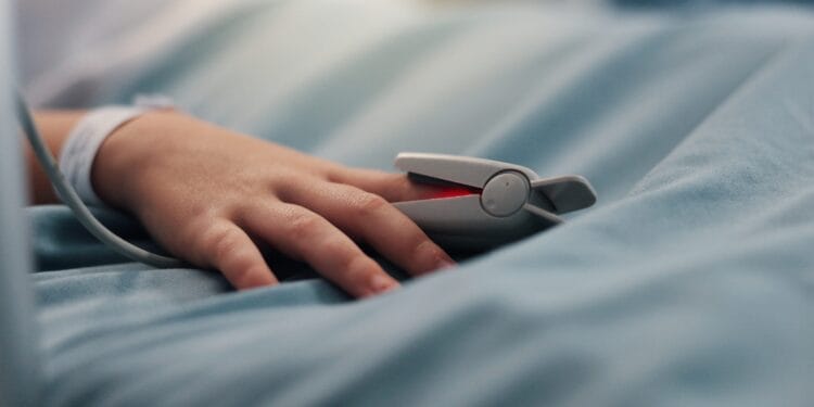 ALERTĂ MEDICALĂ: trei copii cu suspiciune de malarie, după o călătorie în Africa. Doi au fost confirmați!