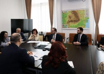 Asigurări profesionale mai clare pentru medicii rezidenți. Ministrul Sănătății: „Actul medical trebuie să se desfășoare într-un cadru sigur”