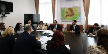 Asigurări profesionale mai clare pentru medicii rezidenți. Ministrul Sănătății: „Actul medical trebuie să se desfășoare într-un cadru sigur”