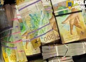 VIDEO. Polițist din Argeș, arestat pentru trafic de minori și proxenetism! Sume uriașe de bani și averi ascunse în familie