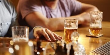 Beat de trei ori în patru ore! Un șofer a fost prins de polițiști pe bicicletă și apoi de două ori la volan!