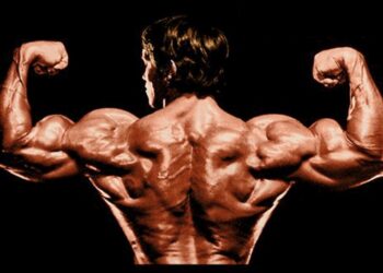 Debut fulminant pentru fiul unui mare sportiv! Tânărul este triplu campion la prima competiție de culturism