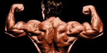 Debut fulminant pentru fiul unui mare sportiv! Tânărul este triplu campion la prima competiție de culturism