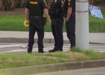 Atac armat la o universitate! Doi răniți, atacatorul a fost împușcat mortal de poliție!