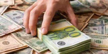 Bani dispăruți dintr-o asociație! Percheziții într-un dosar de delapidare! Zeci de membri păgubiți!