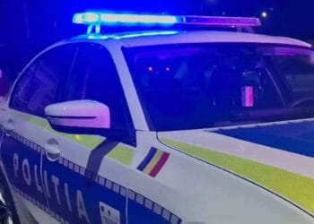 VIDEO. Bărbat reținut după ce și-ar fi agresat tatăl în propria locuință