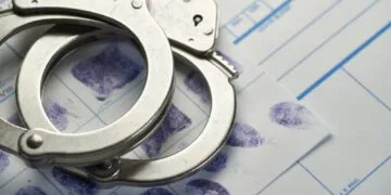 Descinderi în forță în dosare de criminalitate economică! Prejudicii de aproape 12 milioane de lei, zeci de persoane vizate!