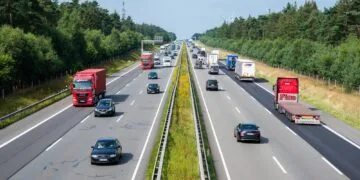 Schimbări importante pentru șoferi și contravenienți: noi reguli pentru plata amenzilor și reducerea suspendării permisului