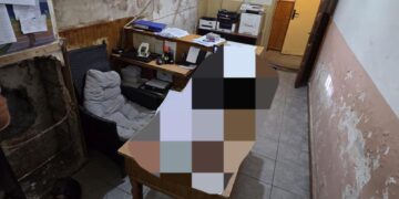 Polițiștii acuză condiții insalubre: „respirăm mucegai, în timp ce deținuții au condiții monitorizate”