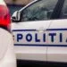 Urmărire în trafic! Șofer fără permis, căutat pentru trafic de droguri, prins după ce a intrat cu mașina în gard
