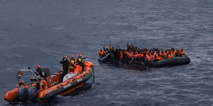 Tragedie în larg! 22 de migranți morți după șase zile în derivă fără apă și hrană