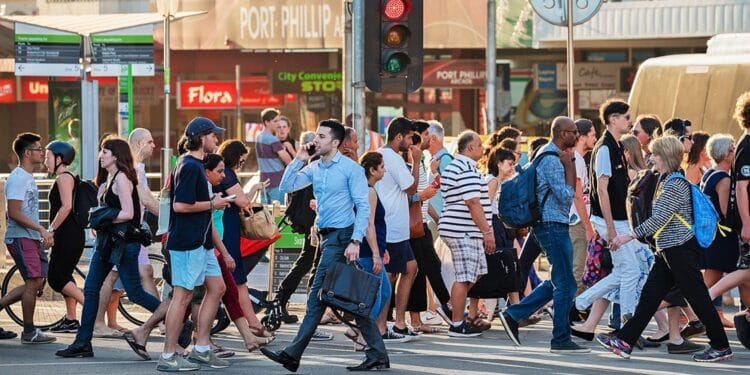 Lista rușinii pentru datornici: românii cu restanțe peste 3.000 de lei ar putea apărea pe site-urile primăriilor