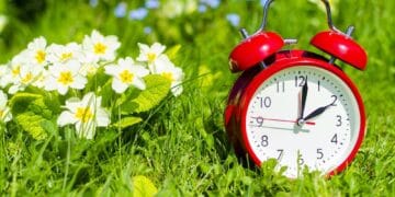 Ora de vară, risc pentru inimă: avertismentul medicilor despre efectele schimbării orei