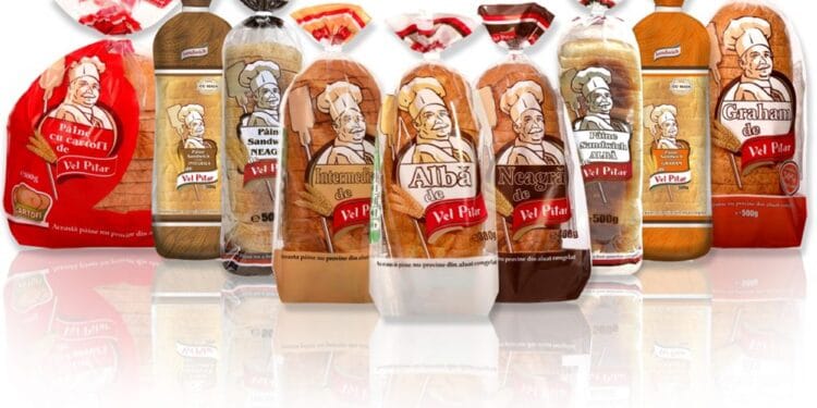 Alertă alimentară! Vel Pitar retrage mai multe loturi de pâine după descoperirea unor fragmente de plastic!