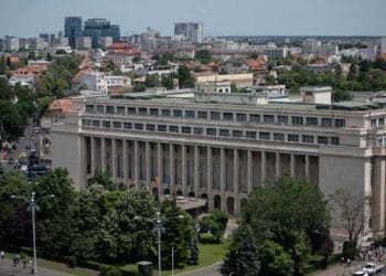  Guvernul declară criză pe piața carburanților: prețuri plafonate și exporturi controlate pentru benzină și motorină