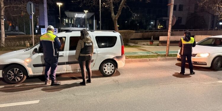 Șoferi prinși pe bandă rulantă! Vehicule neînmatriculate, permis necorespunzător și conducere cu dreptul suspendat!