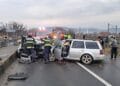 Impact violent pe DN! Patru răniți după coliziunea dintre două mașini