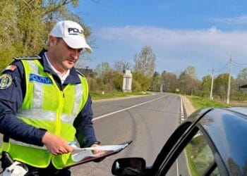 Razie de amploare! Zeci de șoferi lăsați fără permis! Vitezomanii, principala țintă a polițiștilor!