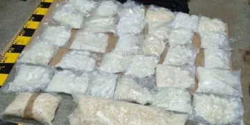 Captură uriașă de „cristal”! Traficant străin prins în flagrant cu zeci de kilograme de droguri!