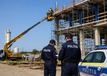 Moarte pe șantier! Bărbat căzut de pe nacelă, anchetă pentru ucidere din culpă și nerespectarea normelor de muncă