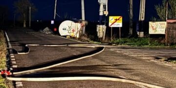 Cisternă cu GPL răsturnată! Oamenii evacuați pe o rază de un kilometru