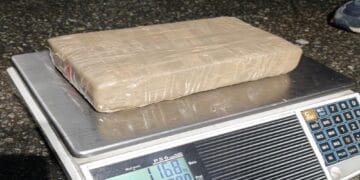 Captură uriașă de cocaină! Șofer de TIR prins în flagrant cu 30 de kilograme de droguri ascunse în cabină